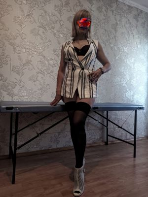 Надя, фото с sexsimf.club