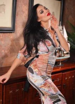 Знакомства в Симферополе — Катя, 28 лет