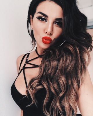 Ксюша — шлюха за деньги, незабываемый мужской досуг в Симферополе